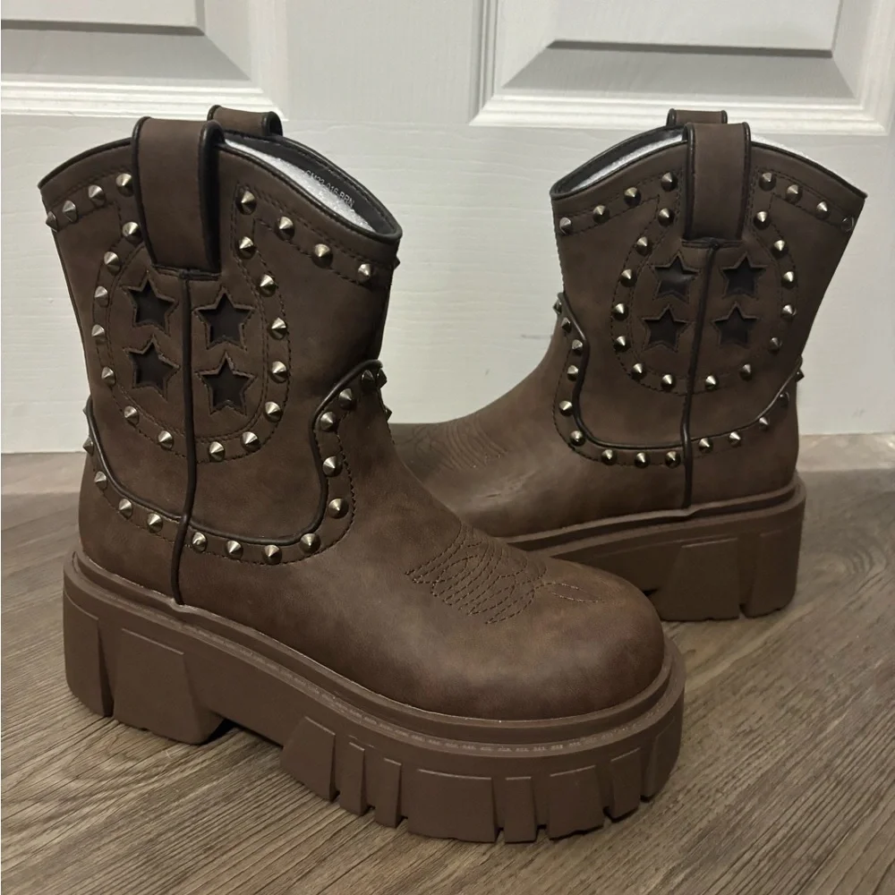 NWOB Dolls Kill / Current Mood Brown Town Ain’t Big Enough Cowboy Boots - Picture 1 of 6